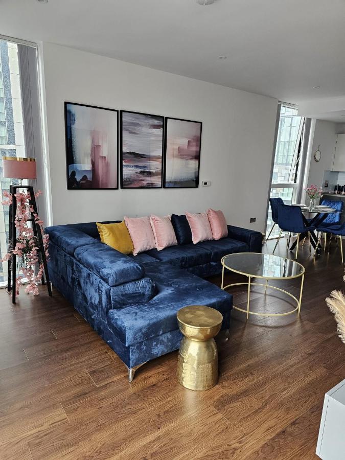 2 Bed Luxurious Apartments Canary Wharf London Kültér fotó