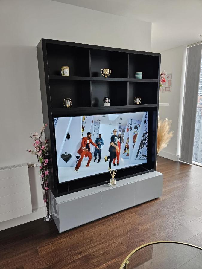 2 Bed Luxurious Apartments Canary Wharf London Kültér fotó